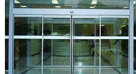 電動(dòng)感應(yīng)門